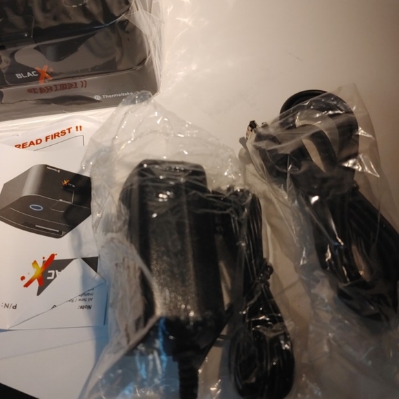 Thermaltake BlacX Dual 2.5" 3.5" SATA HDD eSATA USB2.0 Docking Station.Still - Picture 16 of 16